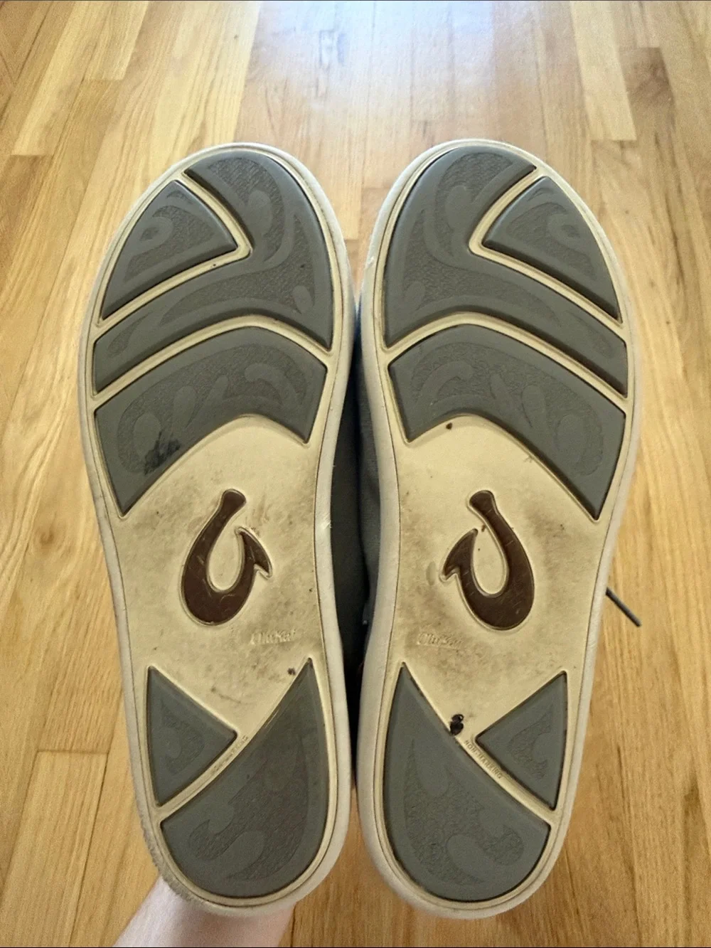 Olukai Mens Gray Canvas Manoa Slip on Shoes Sz 13